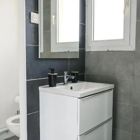 Riverside Apartman *